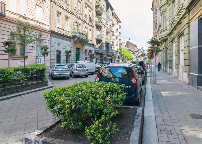 Sunny, Airy, Artsy & Authentic Loft With Balcony Apartament *